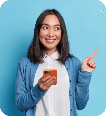 mulher-feliz-com-celular